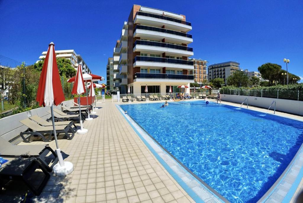 Residence Panorama Apart Hotel Бибионе Экстерьер фото