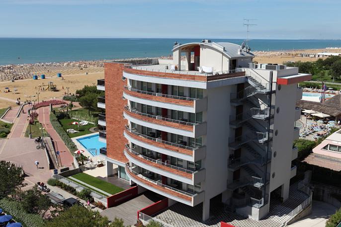 Residence Panorama Apart Hotel Бибионе Экстерьер фото