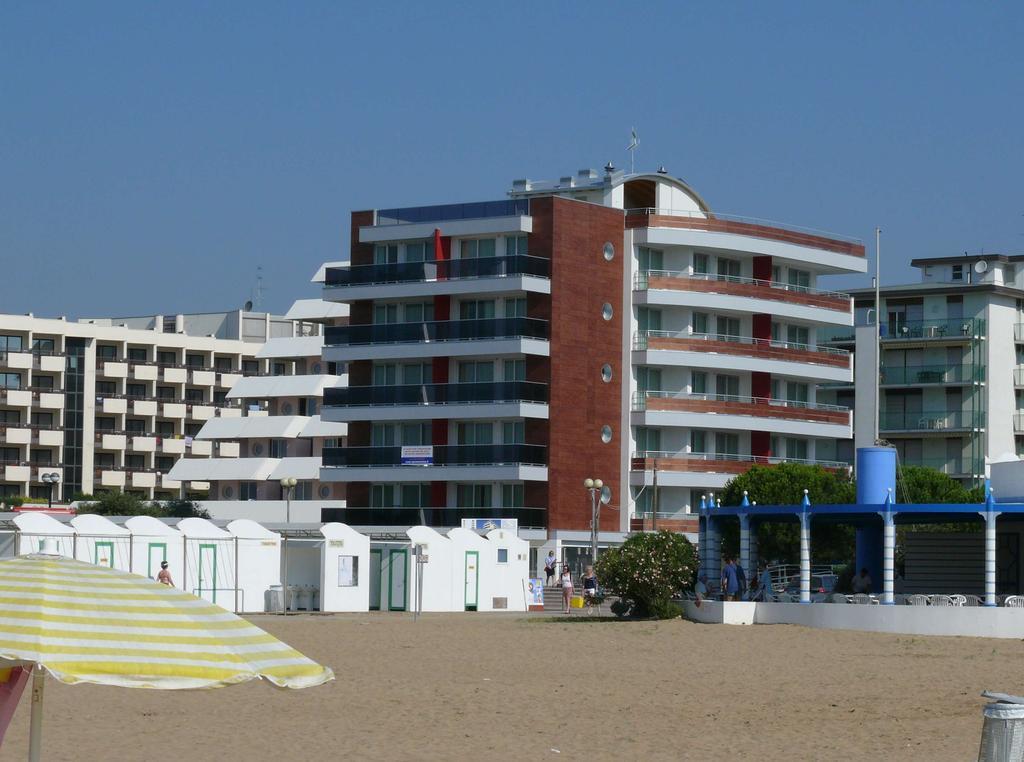 Residence Panorama Apart Hotel Бибионе Экстерьер фото