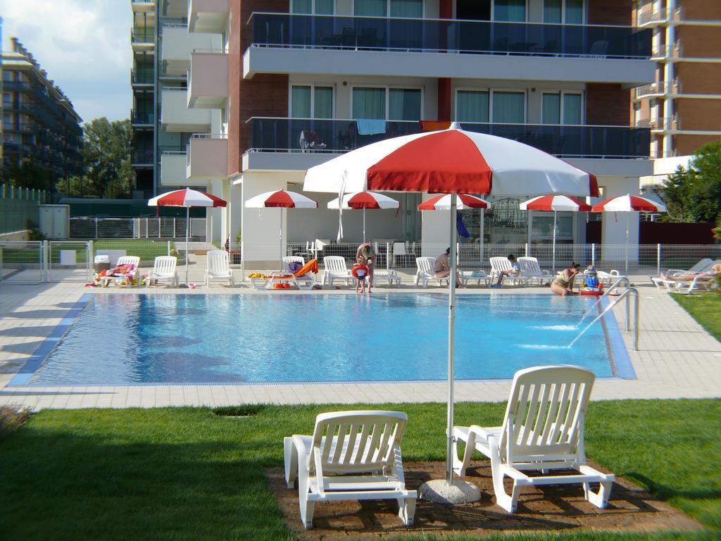 Residence Panorama Apart Hotel Бибионе Экстерьер фото